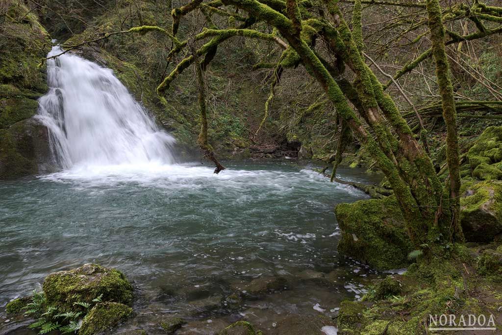 Cascada de Osinberde en Aralar