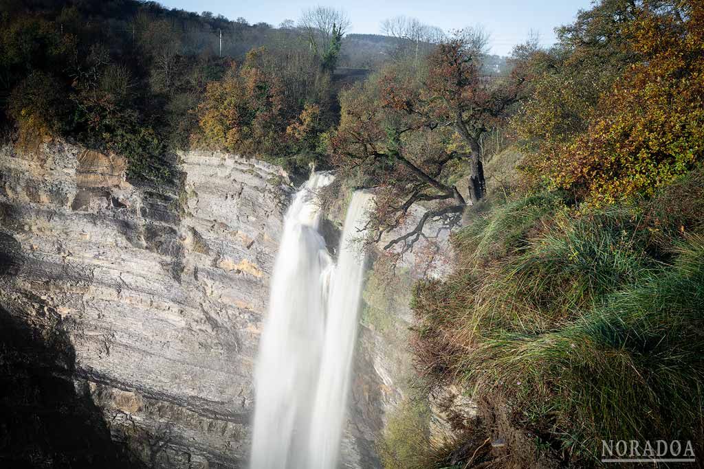 Cascada de Gujuli (o Goiuri) en la cuadrilla de Gorbeialdea