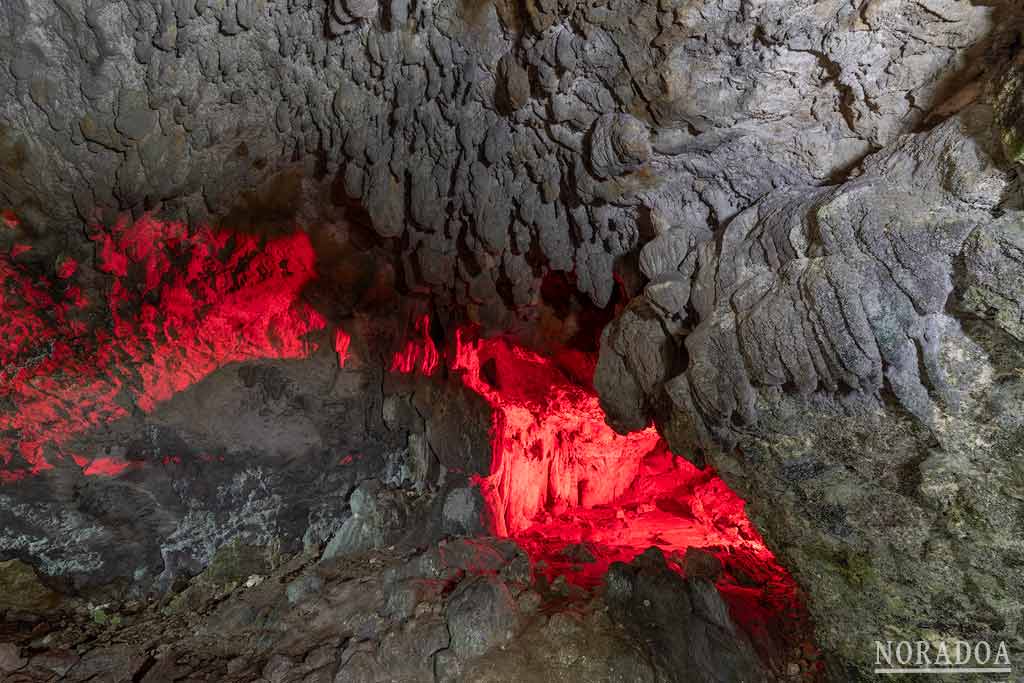 Cueva de Basotxo, en la Sierra de Altzania (Álava)