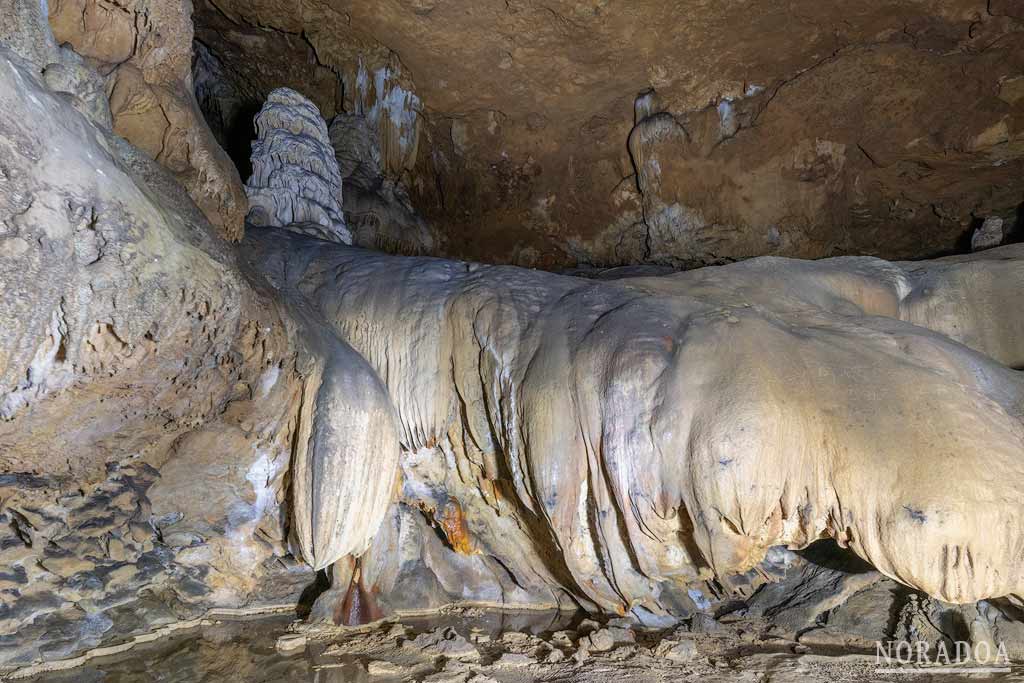 Cueva de Basotxo, en la Sierra de Altzania (Álava)