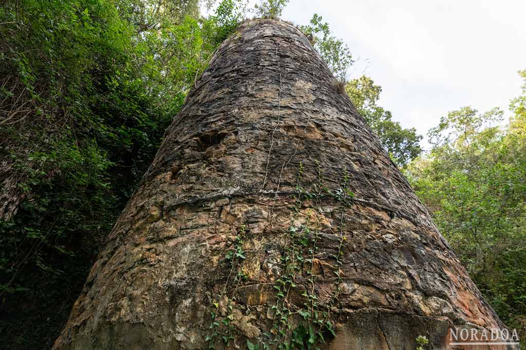 Horno cercano al Parque Paleolítico de la Cueva del Valle