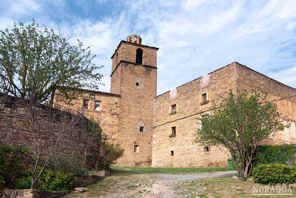 Ruesta, el pueblo abandonado junto al embalse de Yesa